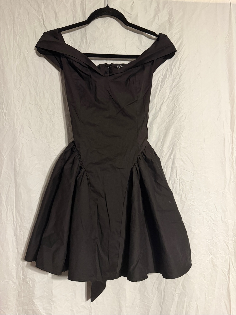 Windsor Black Off Shoulder Fit & Flare Dress Women’s M Bow Cocktail Party